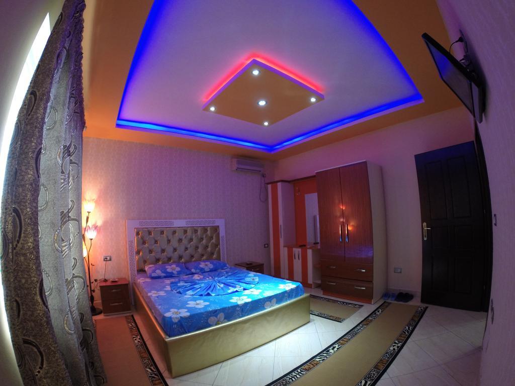 Hotel Buza New Shtoj Ruang foto