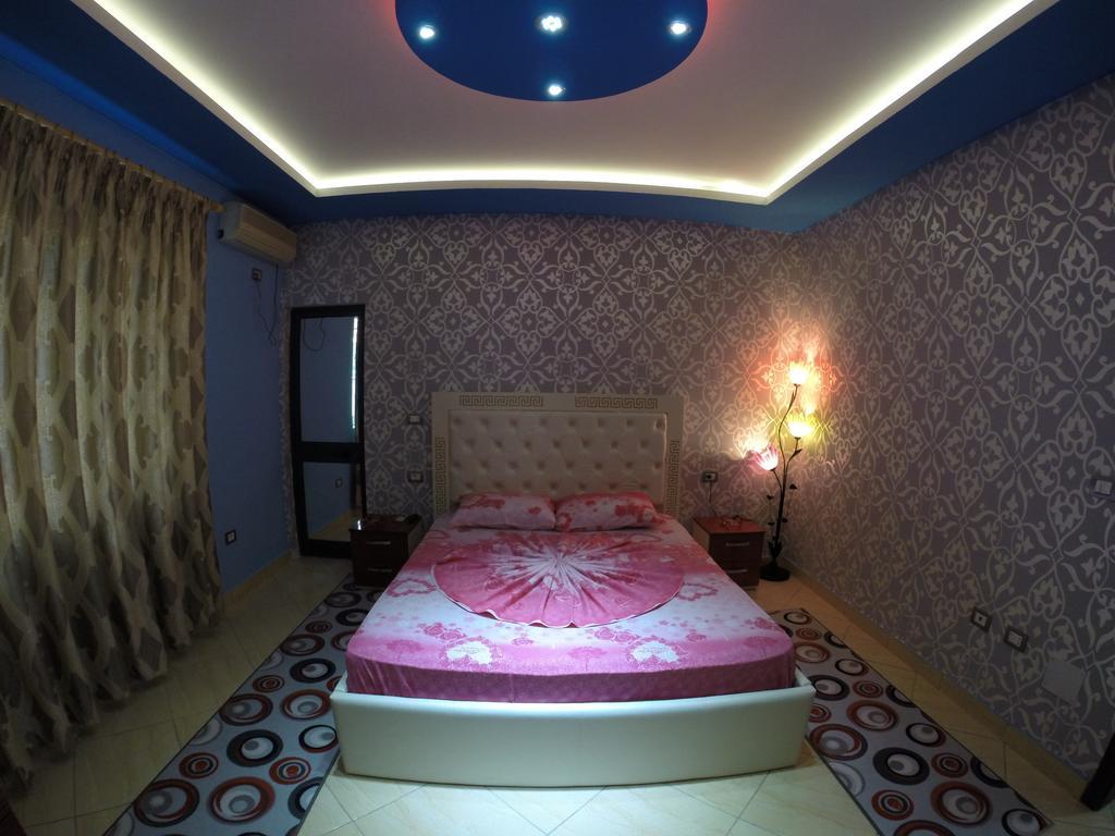Hotel Buza New Shtoj Ruang foto