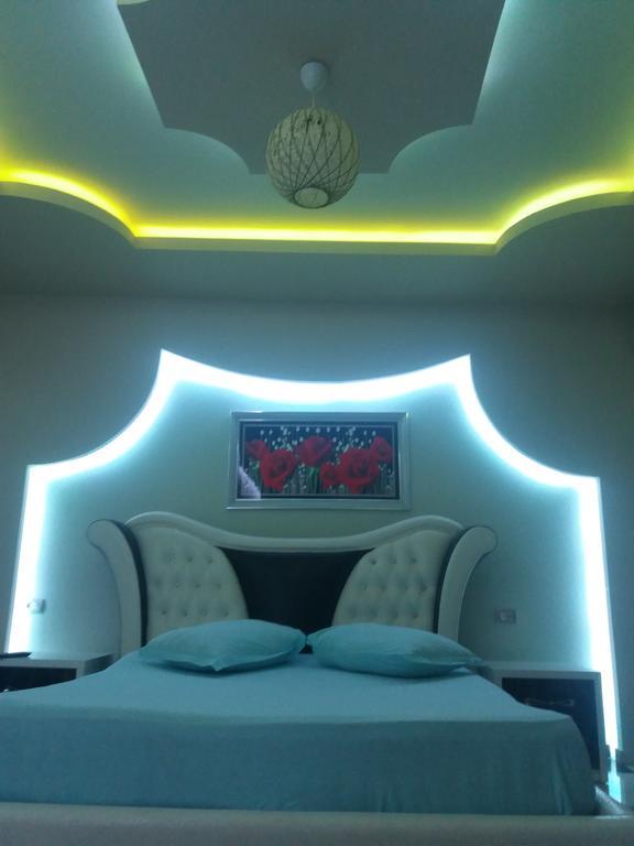 Hotel Buza New Shtoj Bagian luar foto